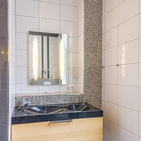 Fineapartment 3*